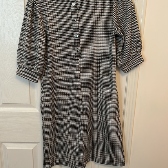 XS RW&CO. Houndstooth Dress - Picture 3 of 4